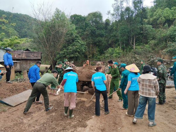 ts9-1773387641456-1 Bà còn biên giới Trường Sơn náo nức mừng ngày hội lớn -0